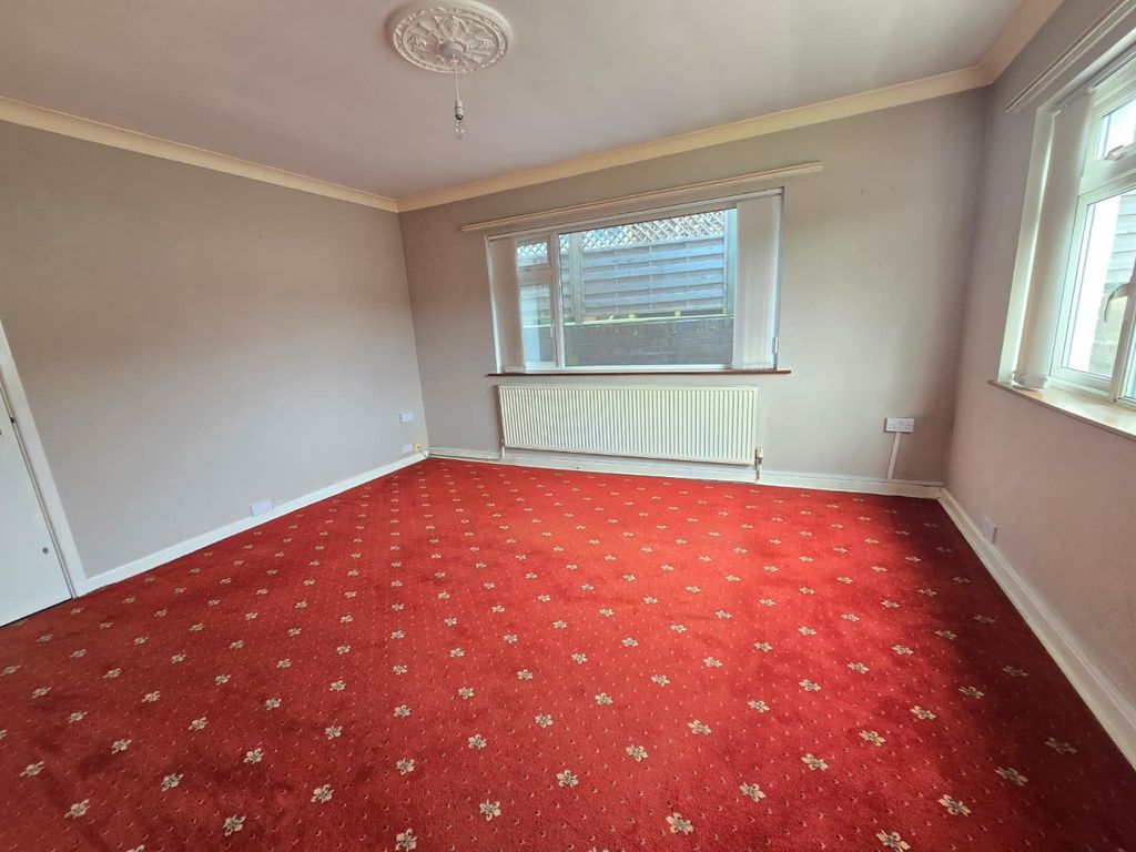 Additional image 6 of 3 bed semi-detached house to rentElim Way, Pontllanfraith, Blackwood NP12