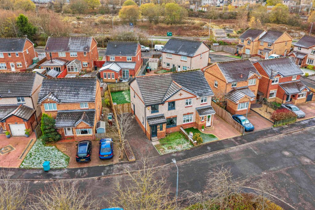 Property photo 1 of 31