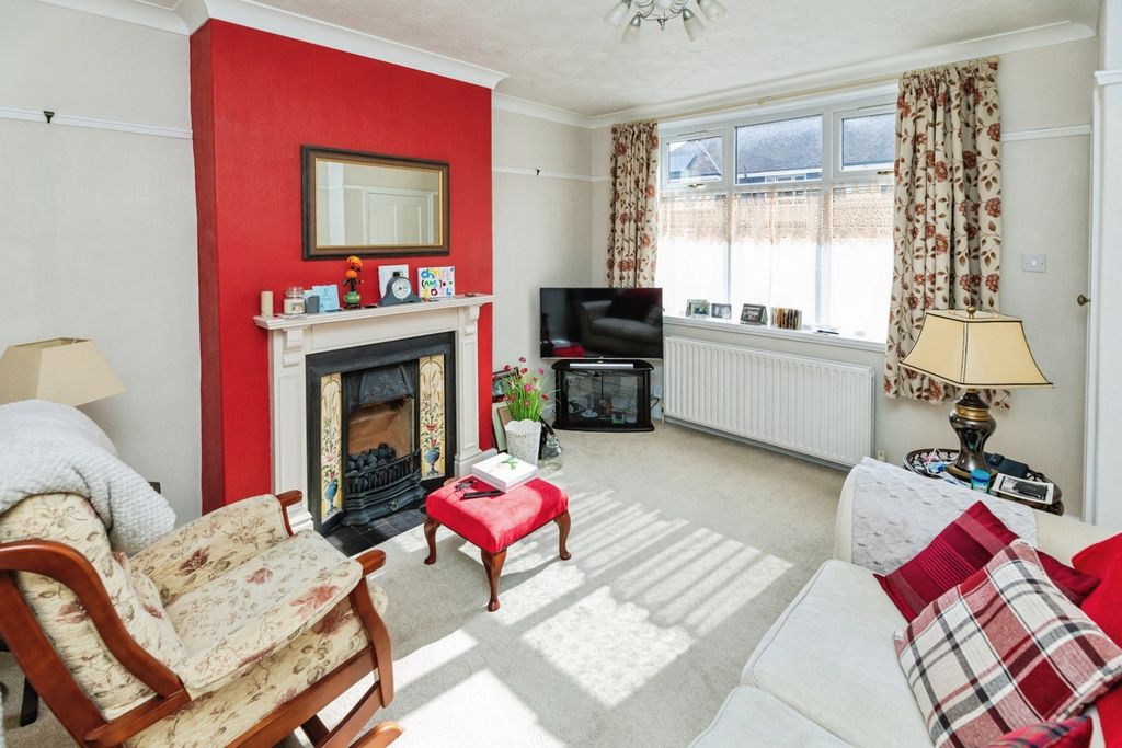 Property photo 3 of 16 Photo