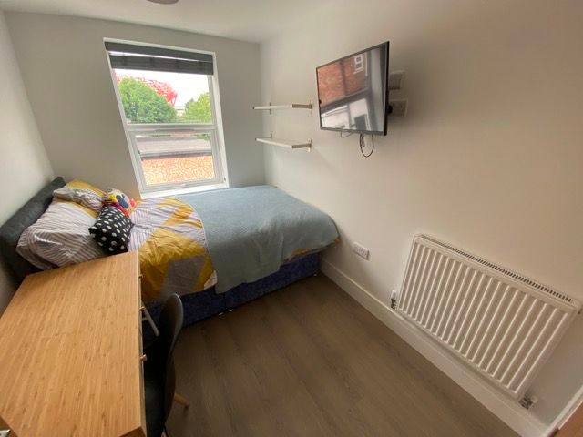 Property photo 3 of 7 7 Colwick Rd 3