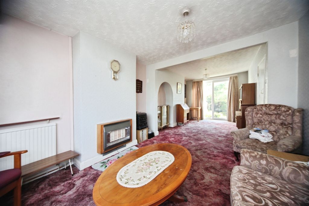 Property photo 3 of 17