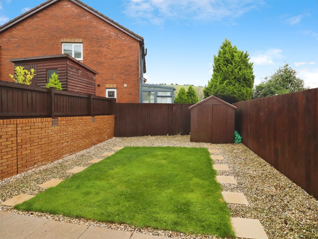 Property photo 3 of 12