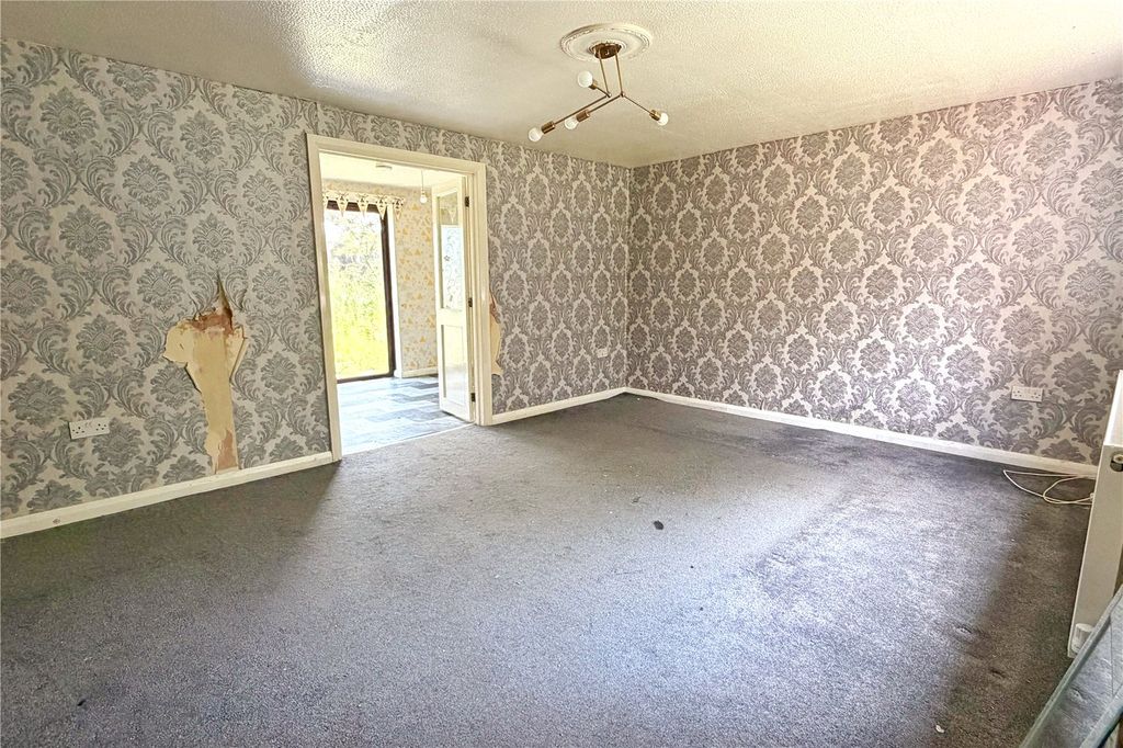 Property photo 3 of 13 Living Room