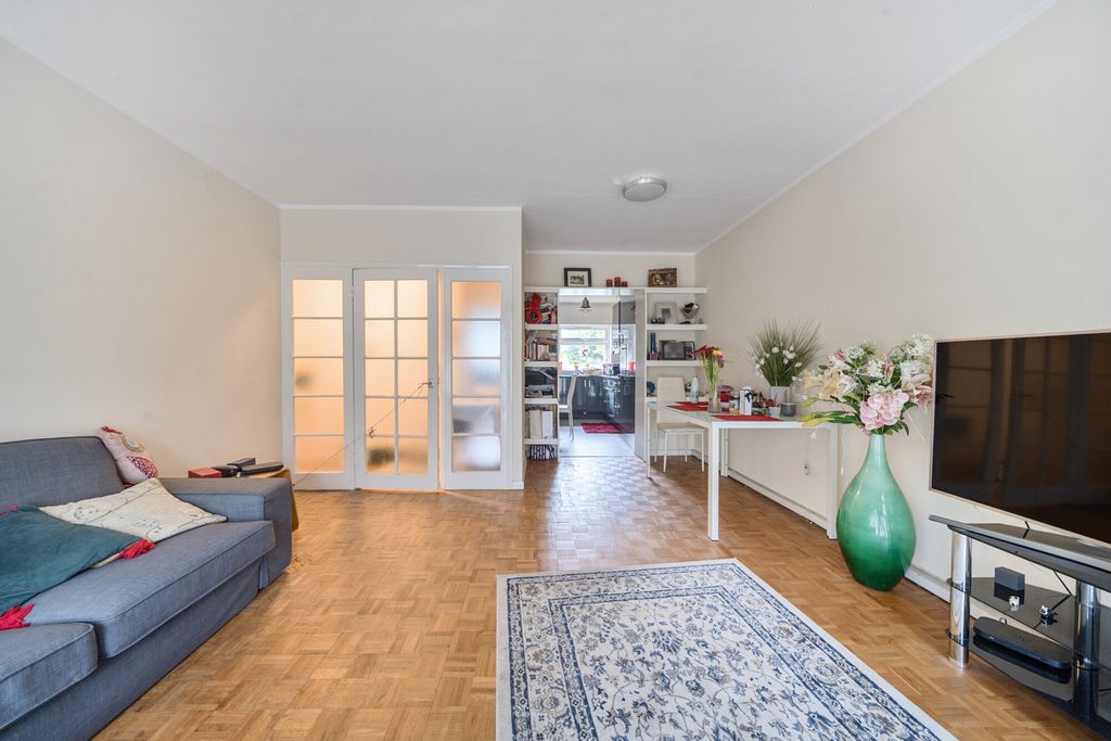 Property photo 2 of 15 1329887-8-68888A7...