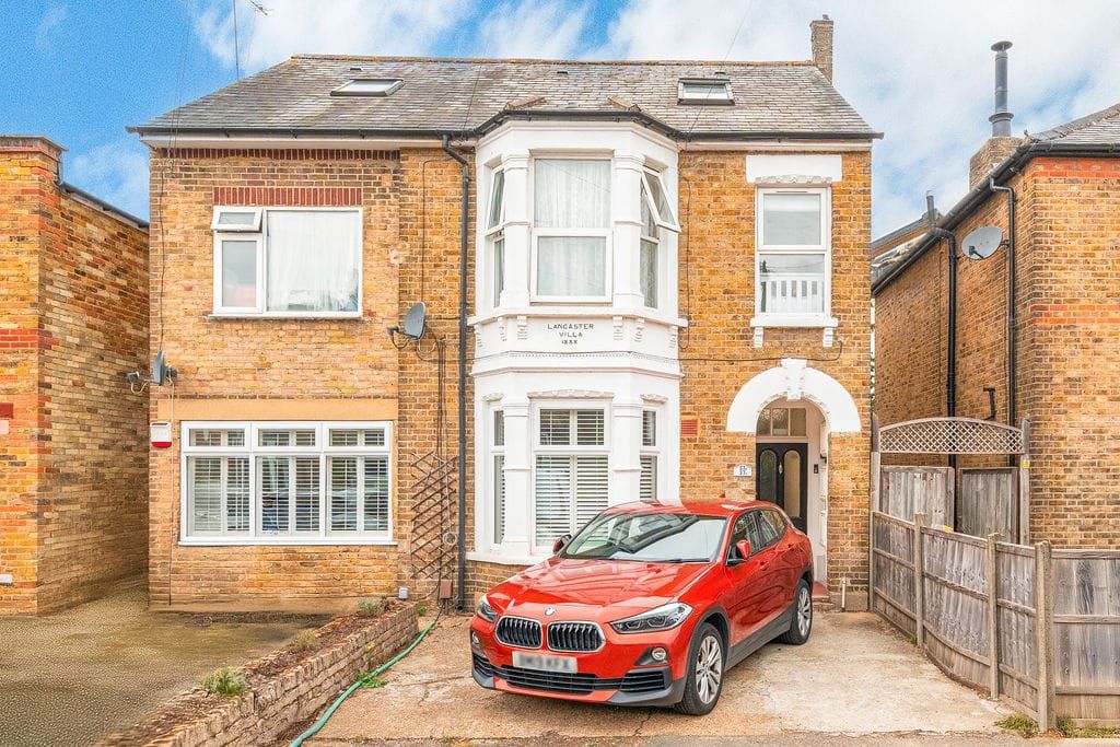 Property photo 1 of 12