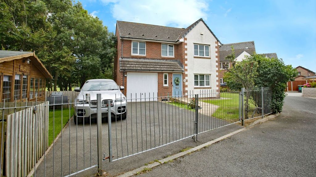Property photo 1 of 24