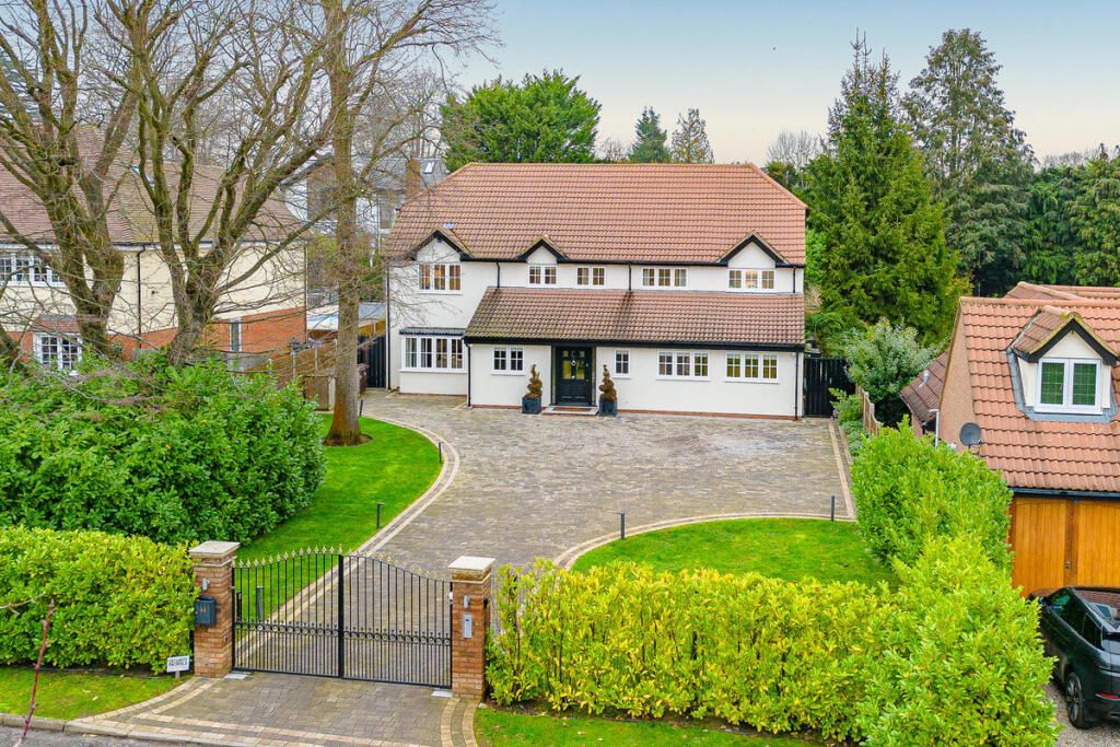 Property photo 1 of 38