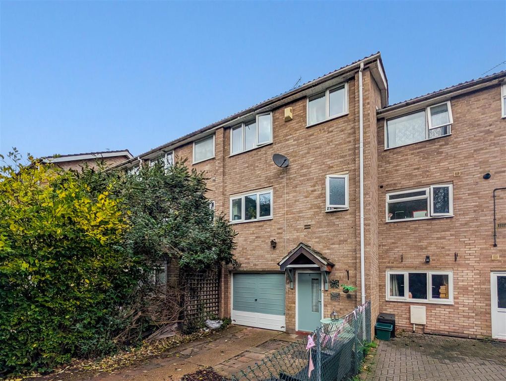 Property photo 1 of 13 Pxl_20251103_124856510Mp.Jpg