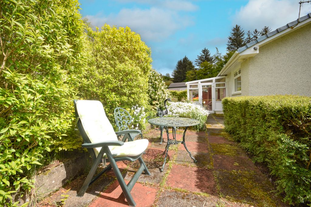 Property photo 2 of 38 Dsc_1417-Edit