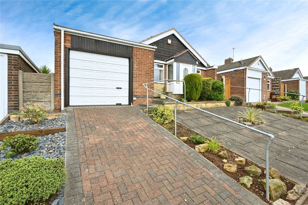 Property photo 1 of 15 Front