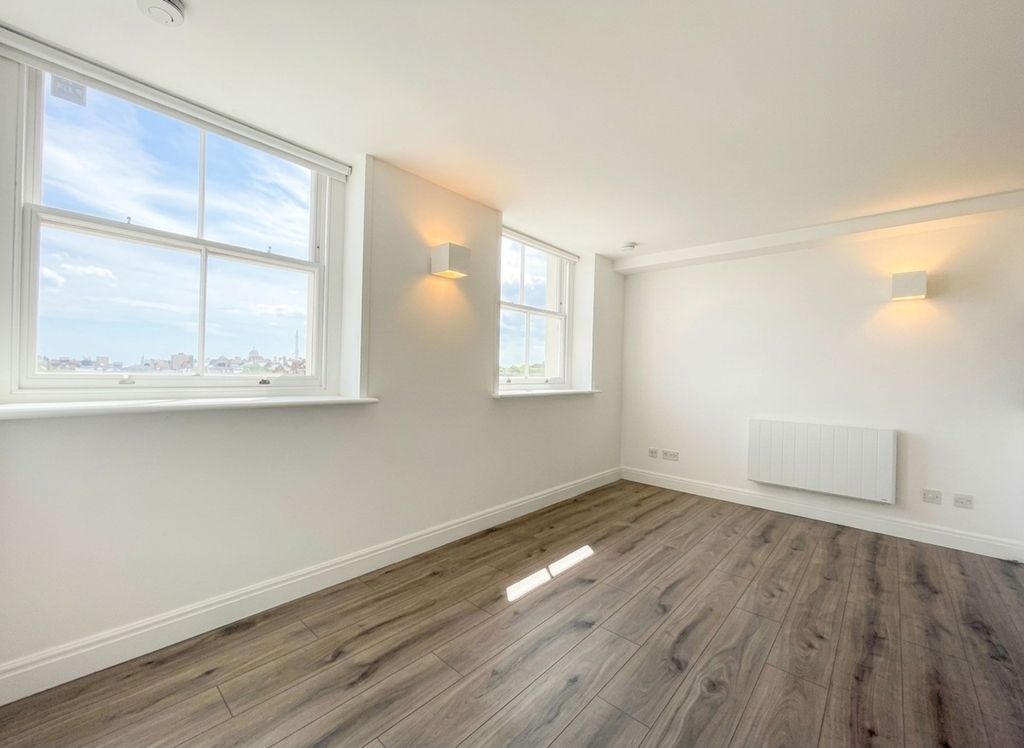 Property photo 2 of 4