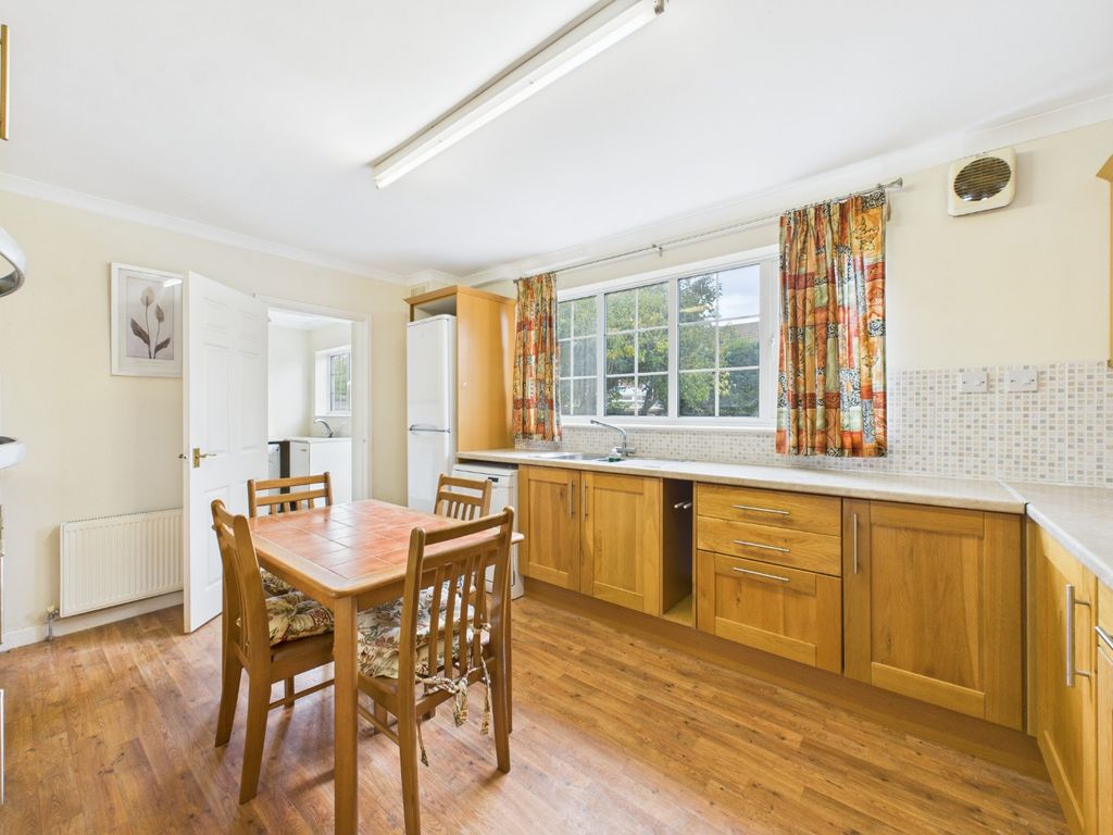 Property photo 3 of 21 4088069