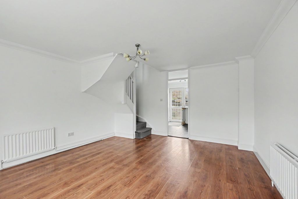 Property photo 2 of 13 4999237