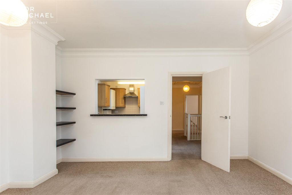 Property photo 1 of 19 Living Room