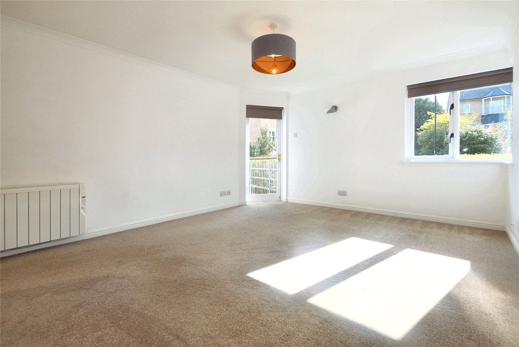 Property photo 2 of 8 Picture No. 09