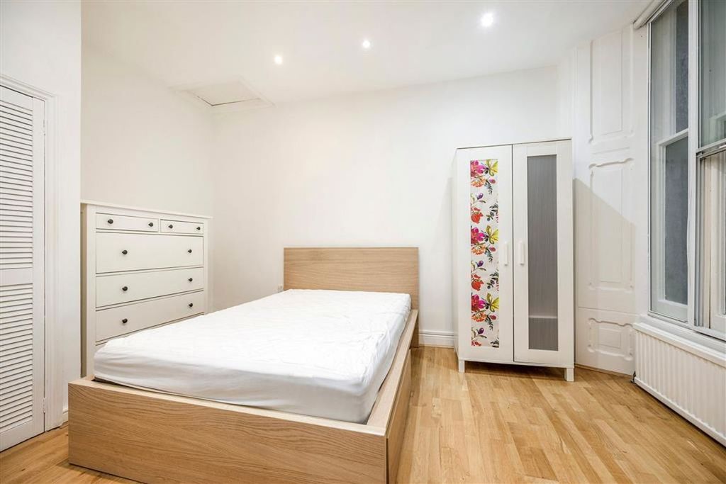 Property photo 3 of 5