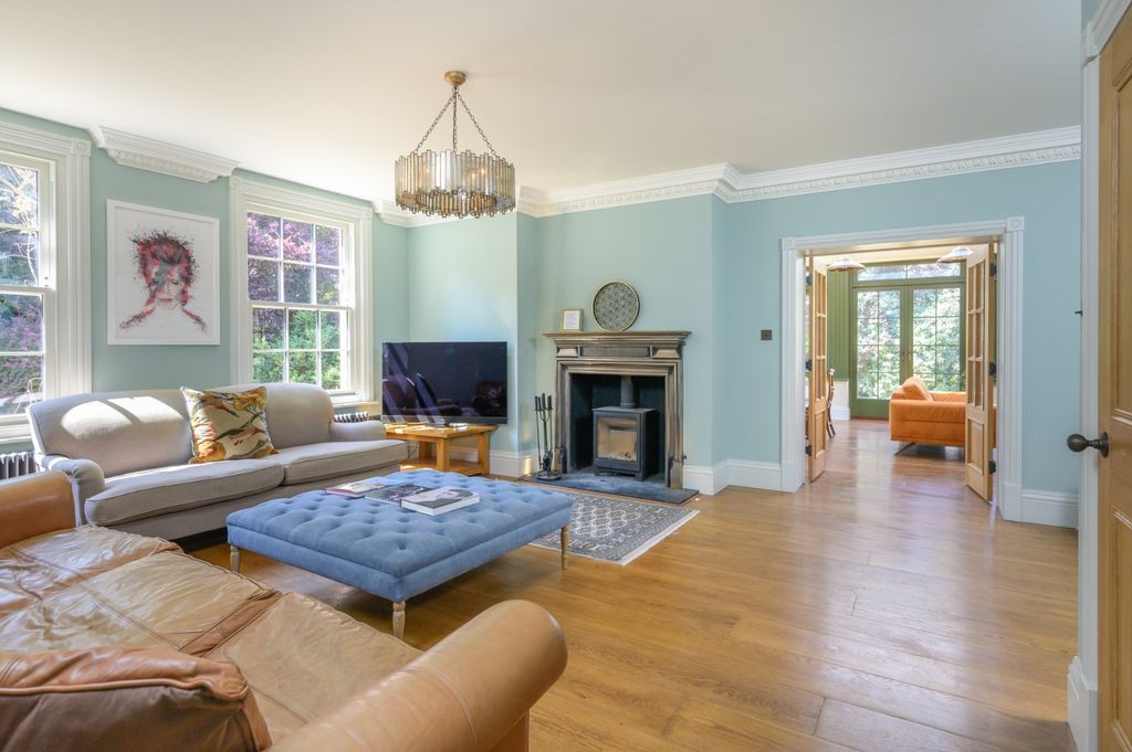 Property photo 3 of 22 Drawing Room