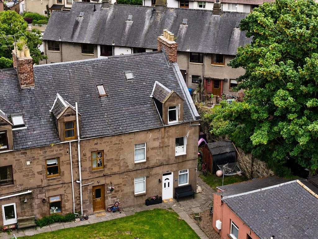 Property photo 2 of 21 3 Brougham Square Montrose-2.Jpg