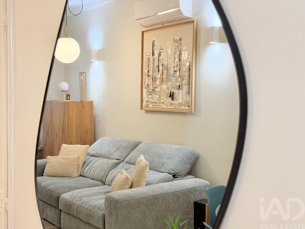 Property photo 2 of 38