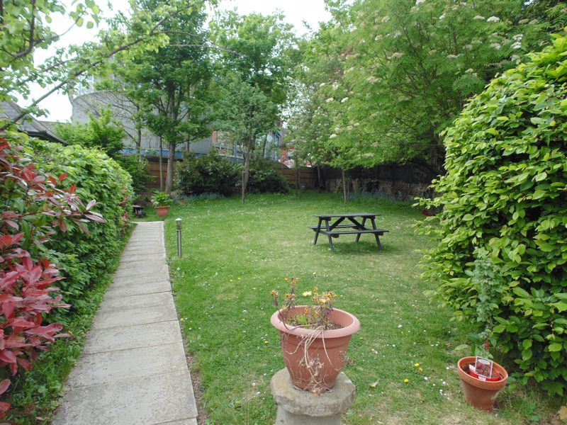 Property photo 2 of 8 Photo 7
