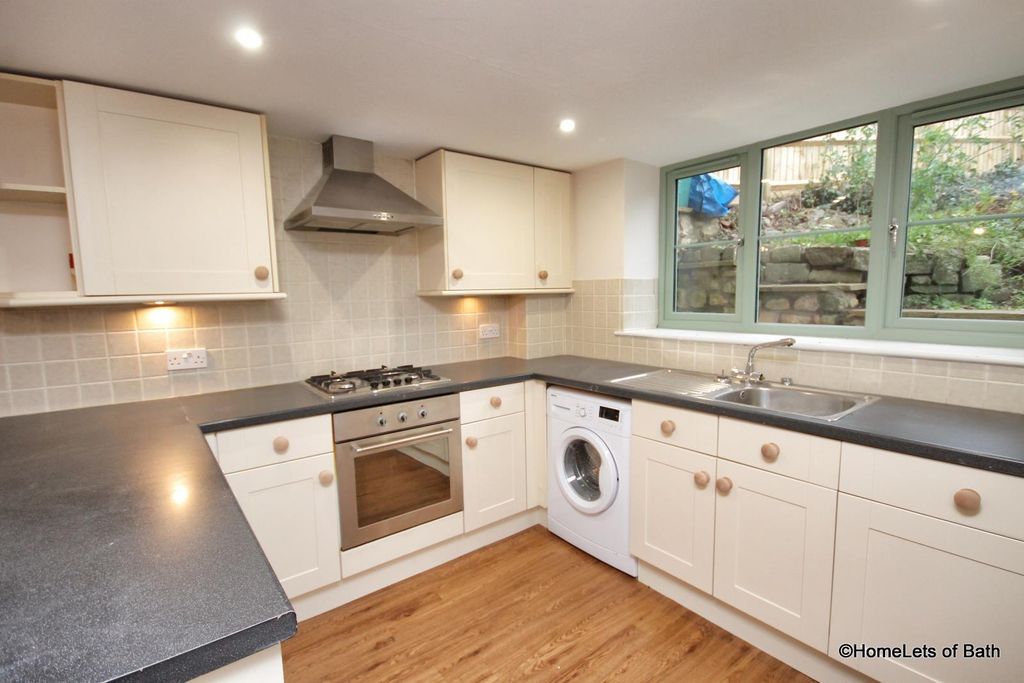 Property photo 3 of 10 Property Photo