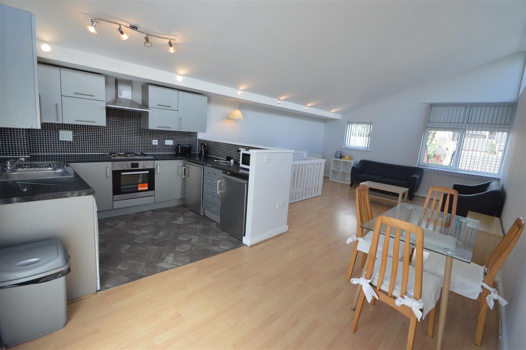 Property photo 2 of 9 Dsc_0096.Jpg