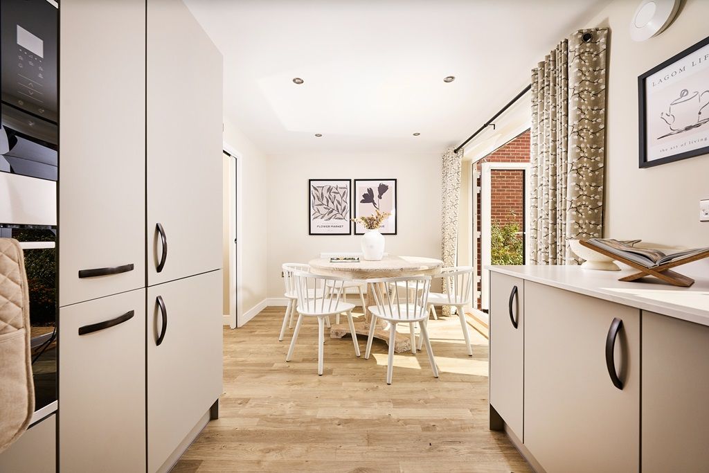 Property photo 3 of 12 Enjoy Open Plan Living