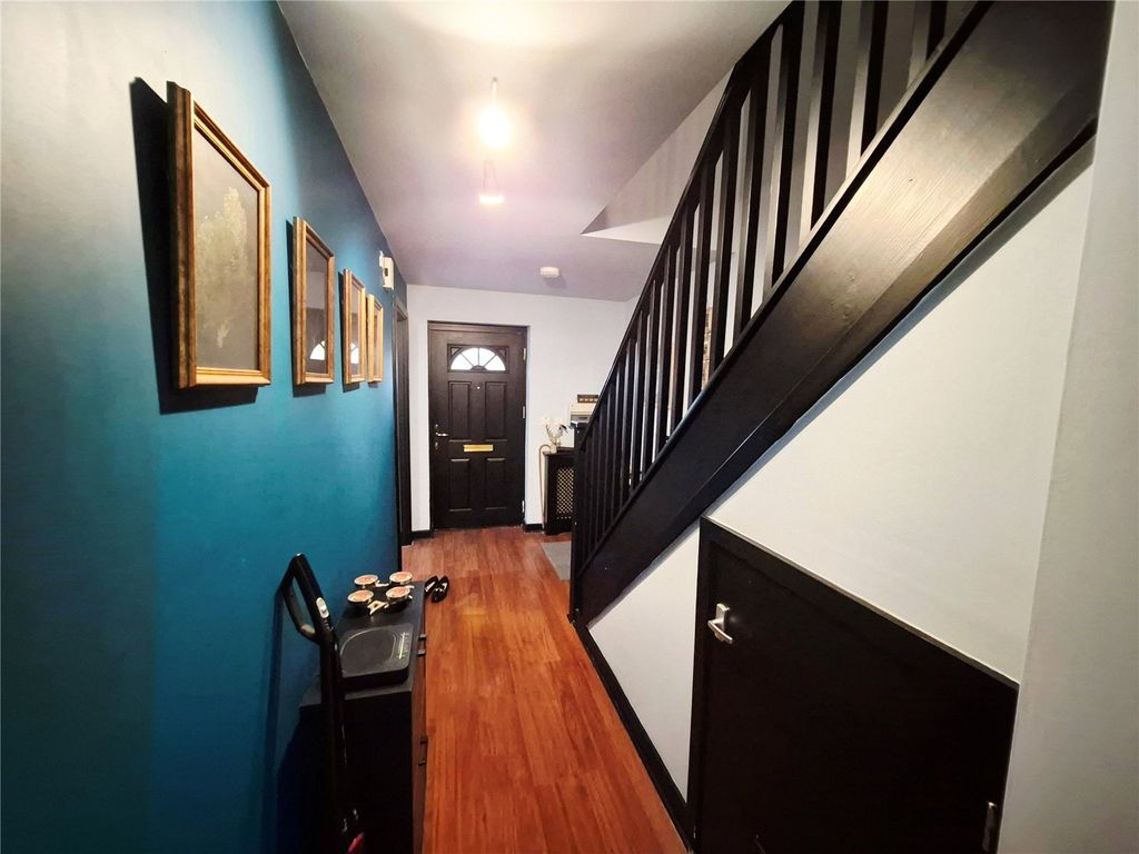 Property photo 2 of 16 Picture No. 10