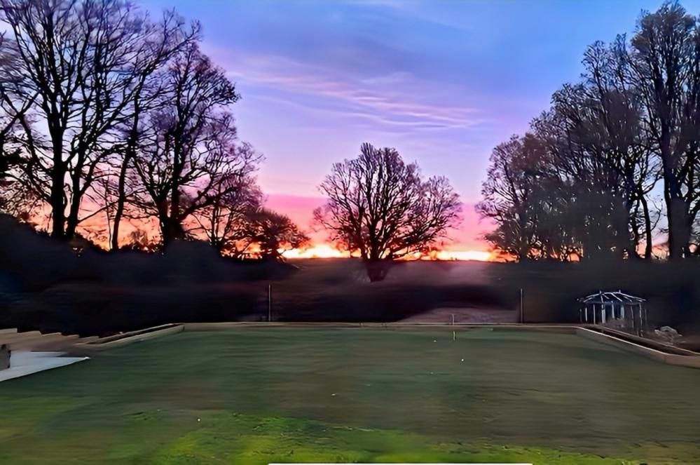 Property photo 2 of 52 Gallery