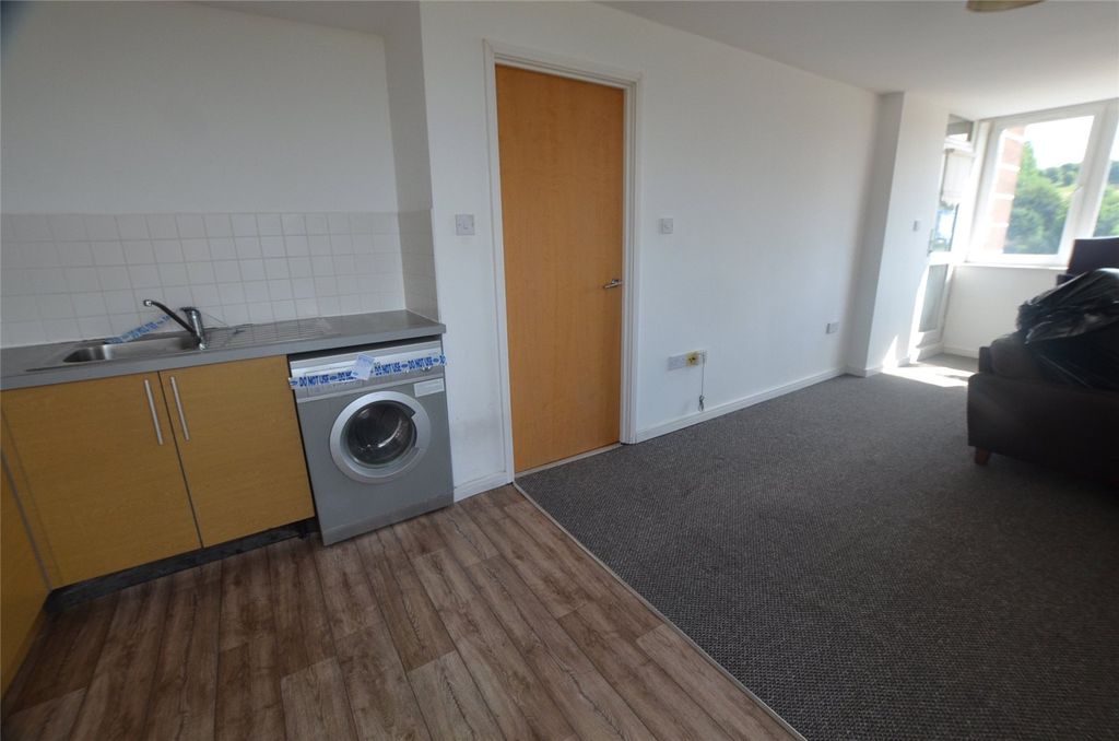 Property photo 3 of 5 Picture No. 10