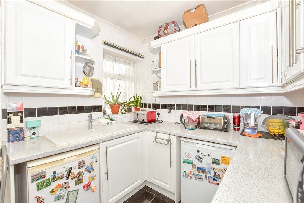 Property photo 1 of 5 Kitchen