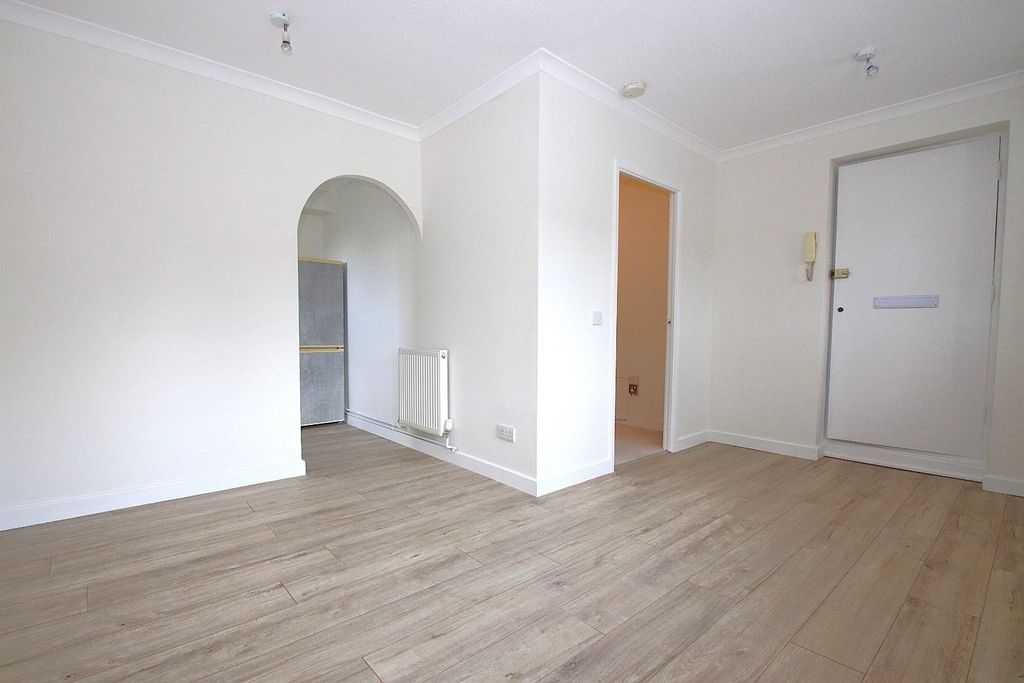 Property photo 2 of 12 Img_7844 - Copy.Jpg