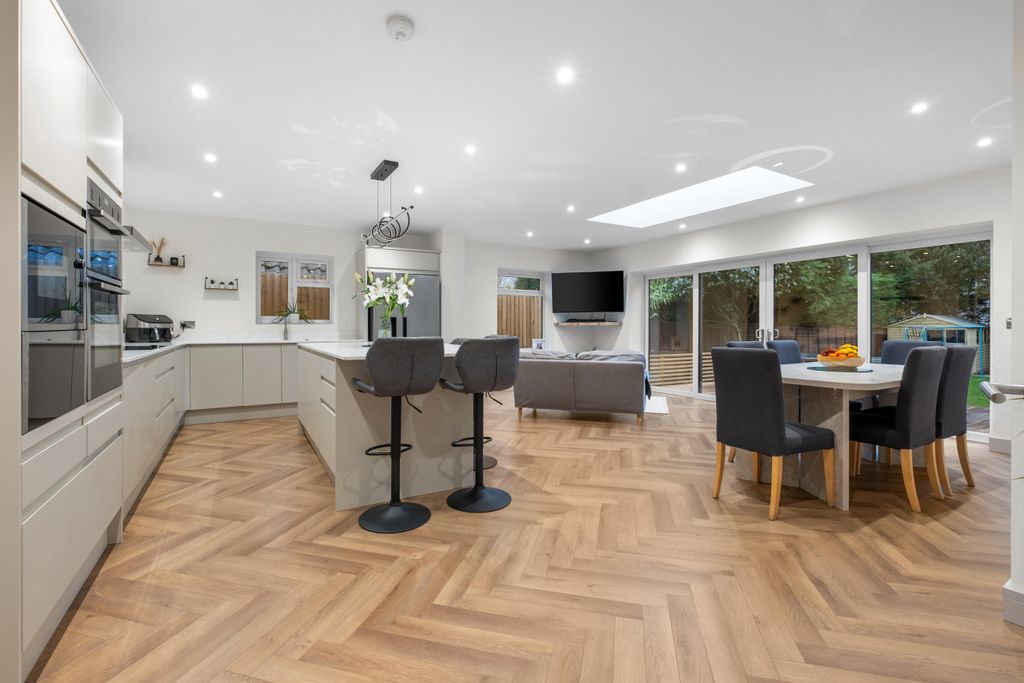 Property photo 2 of 27 Dscf0095