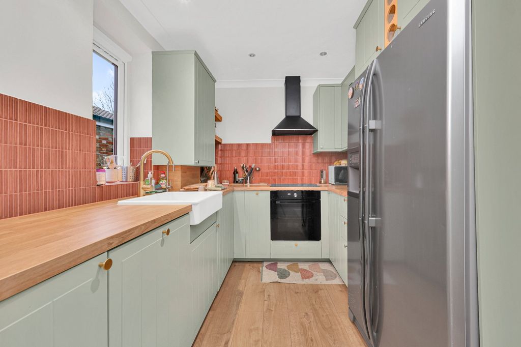 Property photo 2 of 12 Picture No. 03