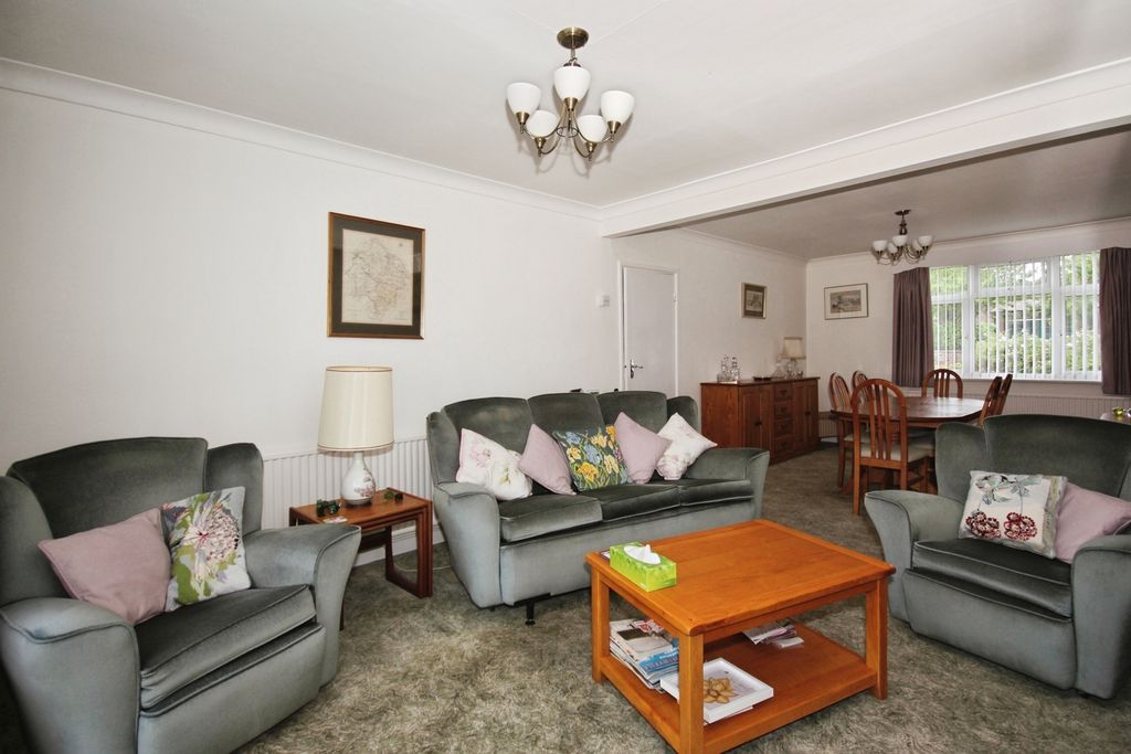 Property photo 2 of 17 Photo
