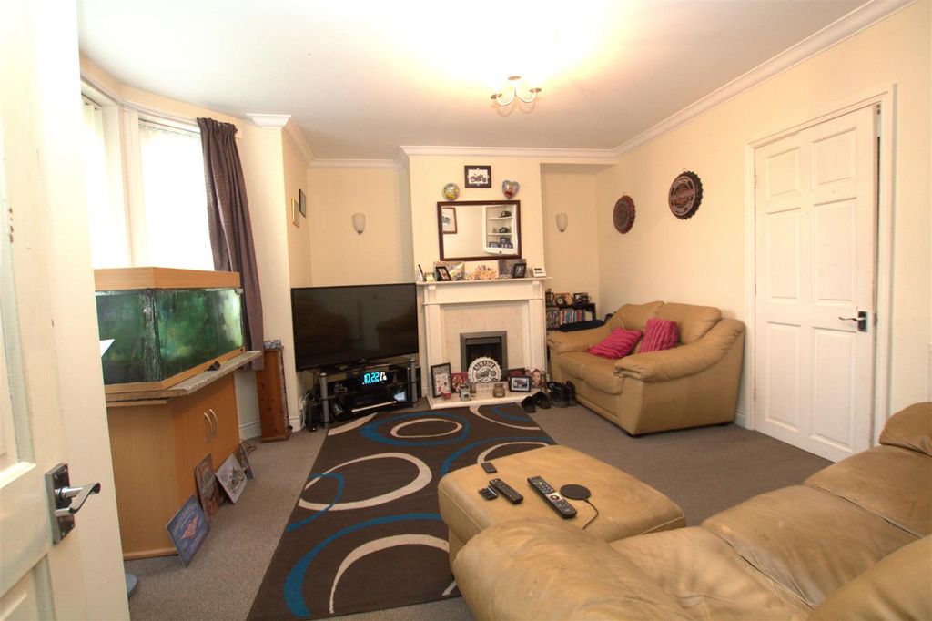 Property photo 2 of 6 Reception Room.Jpg