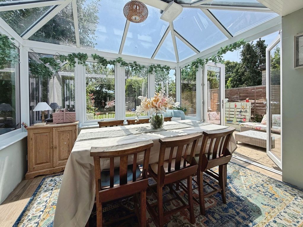 Property photo 3 of 13 Conservatory/Dining Room