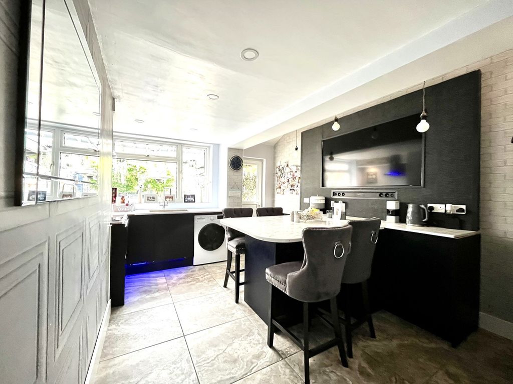 Property photo 3 of 15 Not Specified