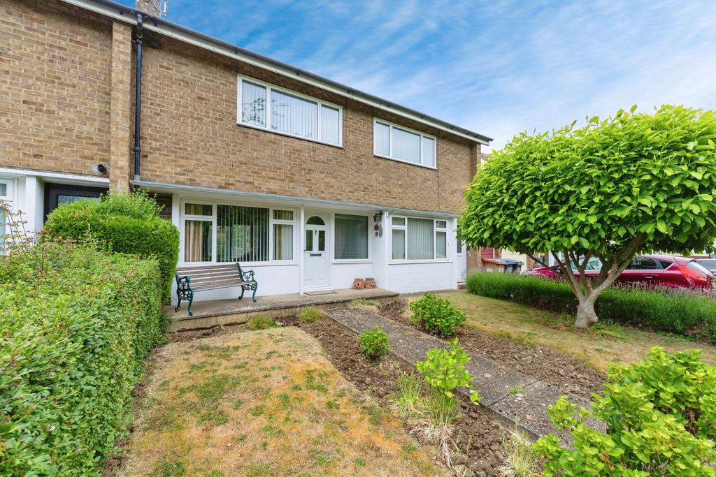 Property photo 2 of 16