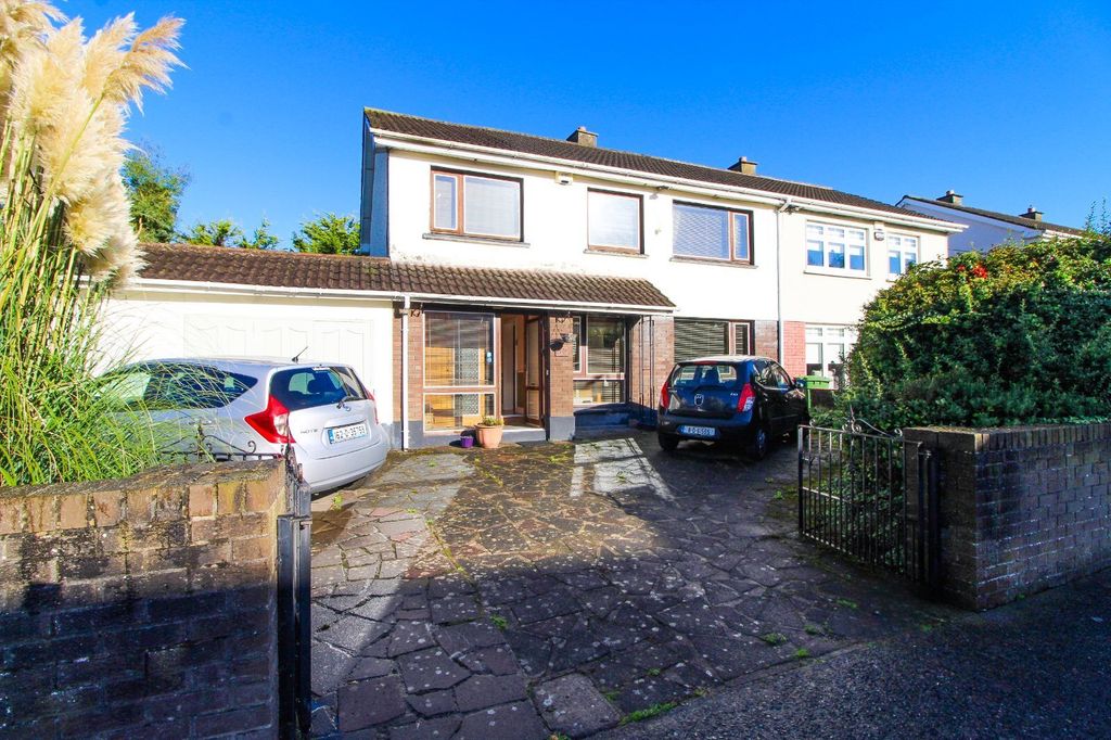 Property photo 1 of 40 Picture No. 21
