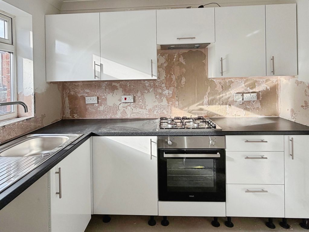 Property photo 2 of 8