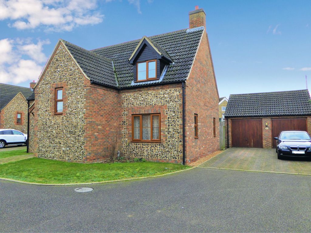 Property photo 1 of 11
