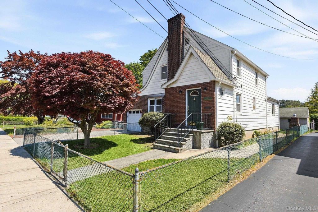 Property photo 1 of 31