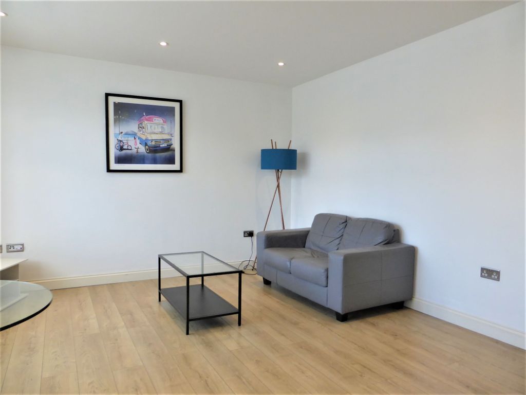 Property photo 2 of 9