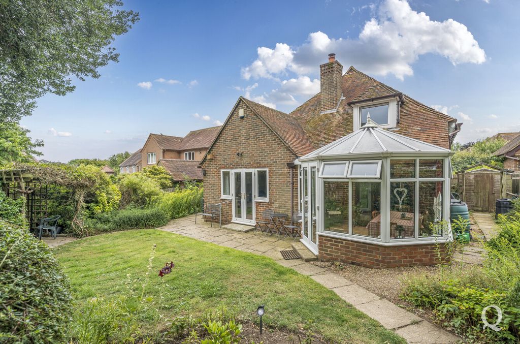 Property photo 3 of 24 33371B57-F6Ae-4Cf...