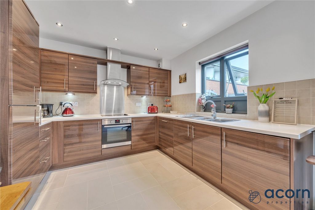 Property photo 2 of 16 Picture No. 06