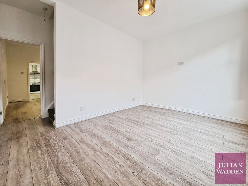 Property photo 2 of 13 Picture No. 08