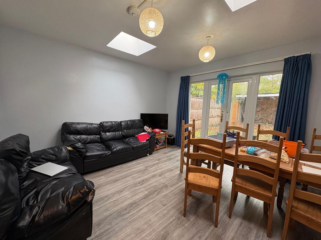 Property photo 2 of 18 Photo-2025-11-05-11-51-15