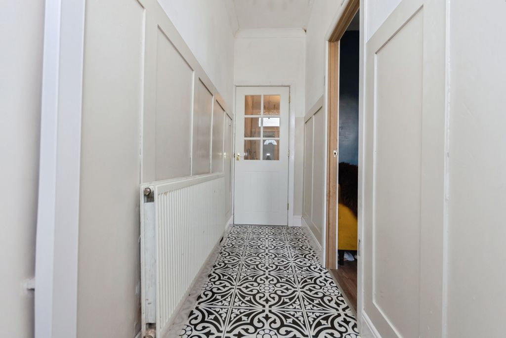 Property photo 2 of 19 Pbox-Img.Jpg