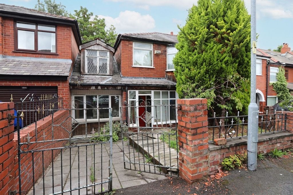 Property photo 1 of 12